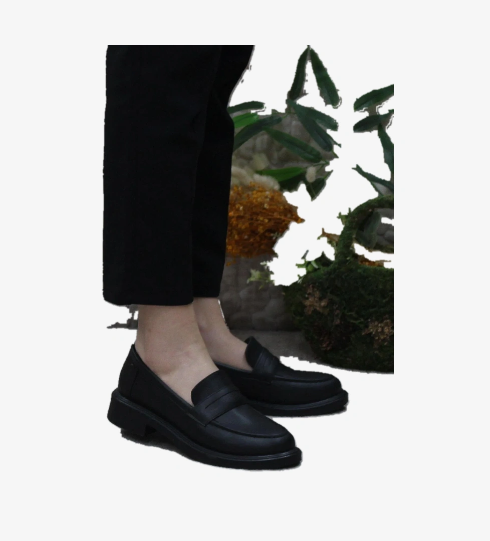 Fort 85120 Siyah Cilt Toka Detaylı Rahat Loafer Kadın Ayakkabı model görseli