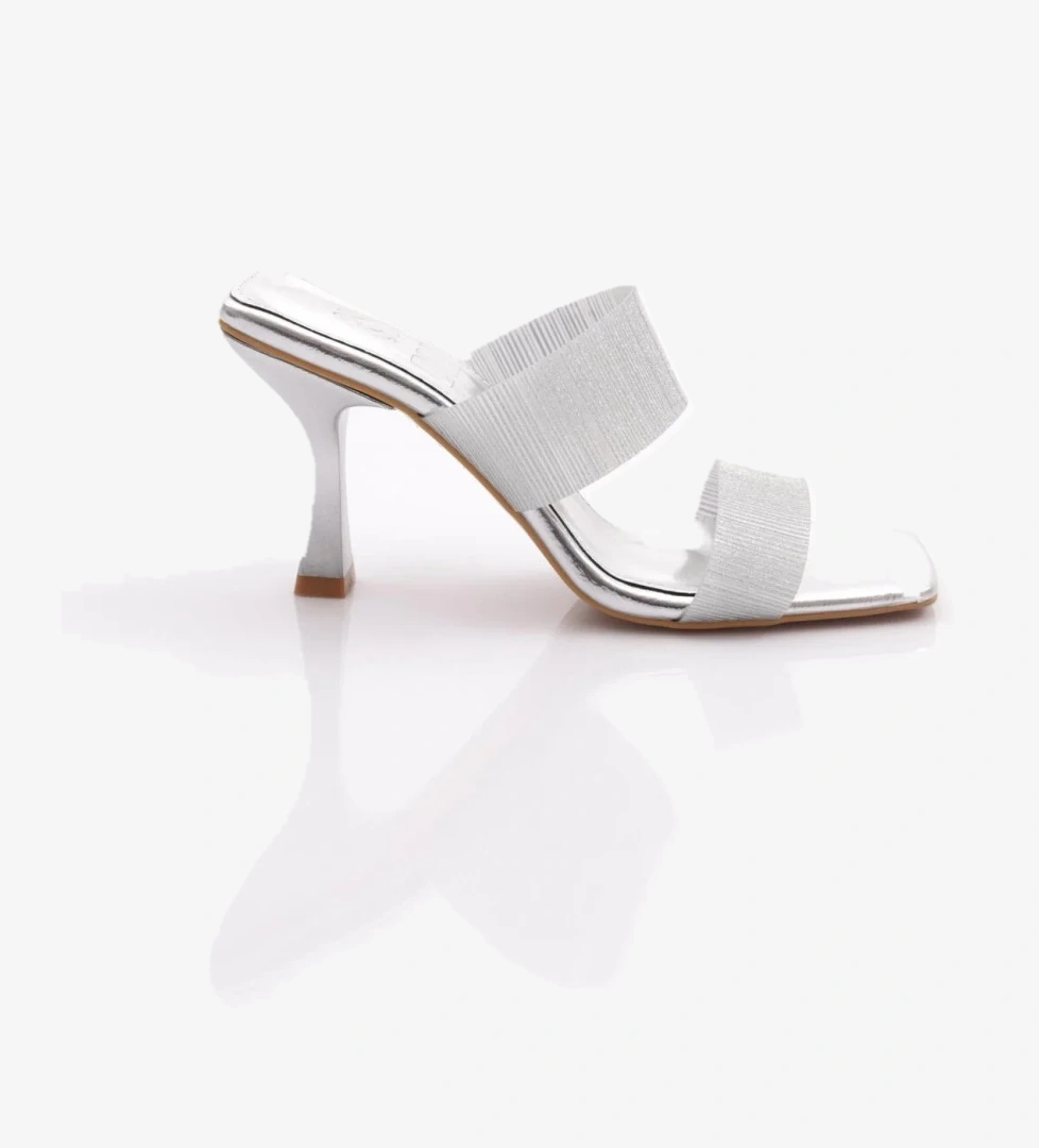 Dgn 801 Kadin Çift Şeritli Topuklu Terlik model görseli