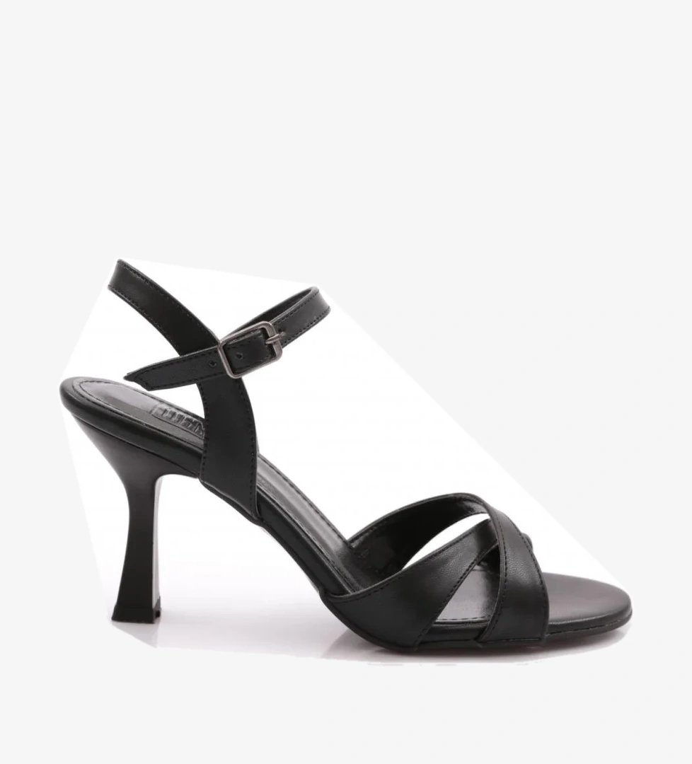 Dgn 921 Kadin Çapraz Şeritli Topuklu Ayakkabi model görseli