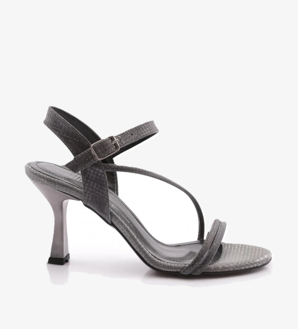 Dgn 911 Kadin Bilekten Bağlamali Topuklu Ayakkabi model görseli