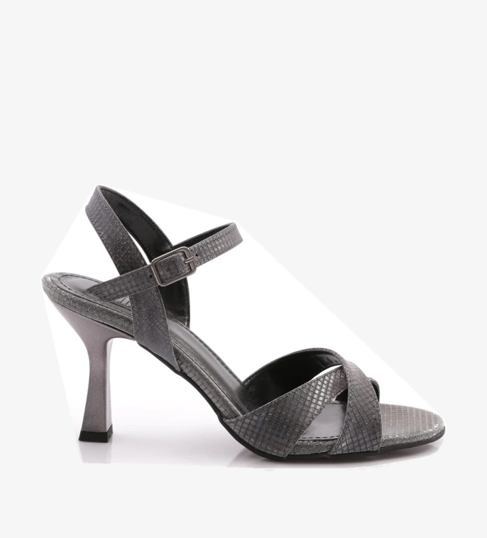 910 Kadin Bilekten Bağlamali Topuklu Ayakkabi