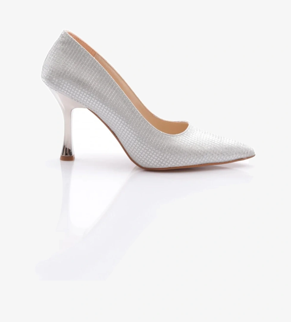 Dgn 1013 Kadin Sivri Burun Topuklu Ayakkabi model görseli