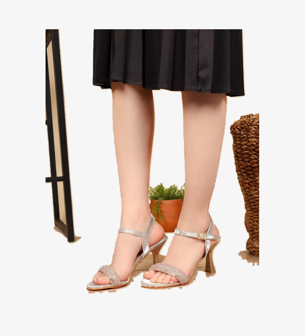 Şerit Taşlı Tek Bant Topuklu Kadın Abiye Ayakkabı