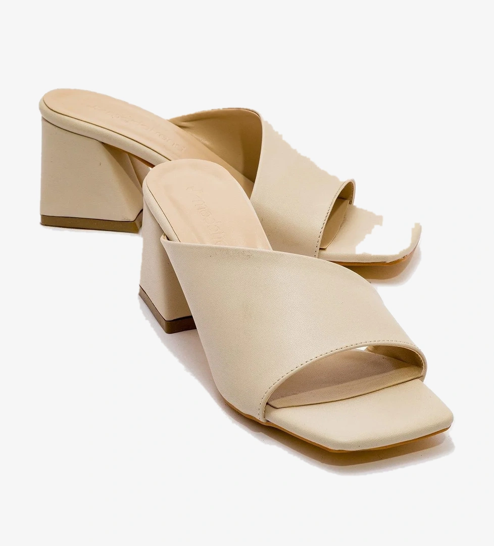 Ccway Kadın Sade Topuklu Terlik TEN model görseli