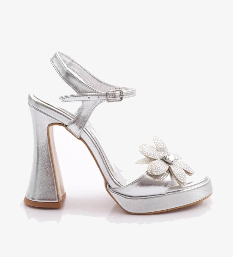 Dgn 6005 Kadin Çiçek Detayli Topuklu Abiye Ayakkabi model görseli