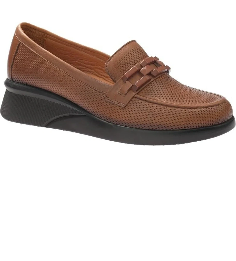 Voyager Kadın Hakiki Deri Yumuşak Taban Casual Ayakkabı 9608 model görseli