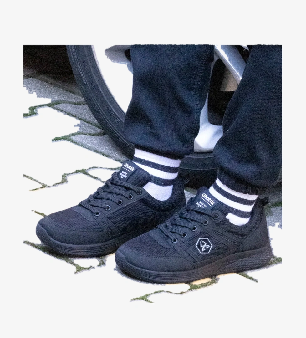 Ghattix Kula Günlük Erkek Spor Ayakkabı Yürüyüş Koşu Siyah Beyaz model görseli