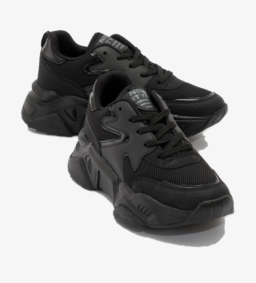 Ccway Bağcıklı Kadın Spor Ayakkabı Beyaz Si̇yah model görseli