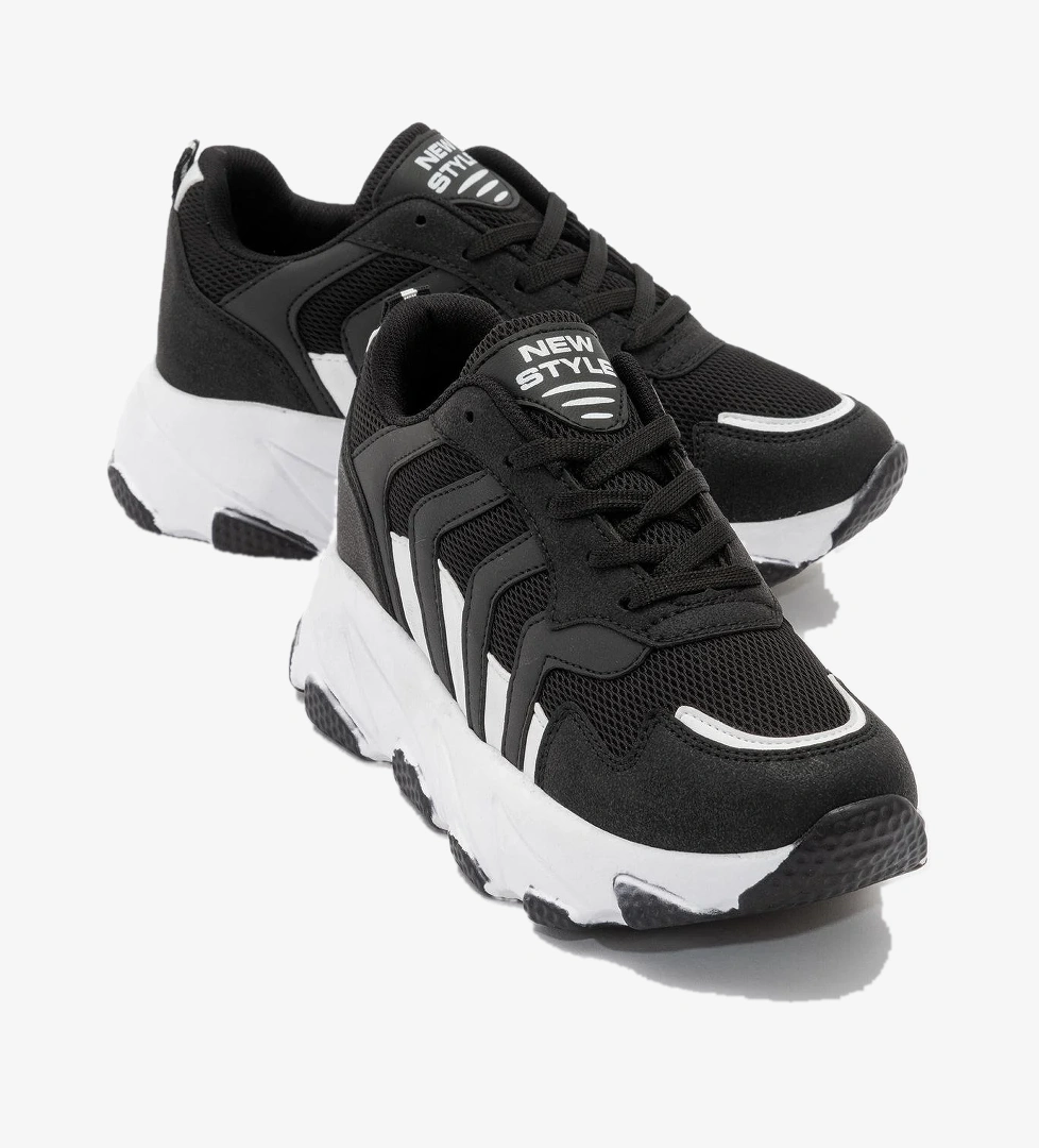 Ccway Bağcıklı Kadın Spor Ayakkabı Si̇yah Beyaz model görseli