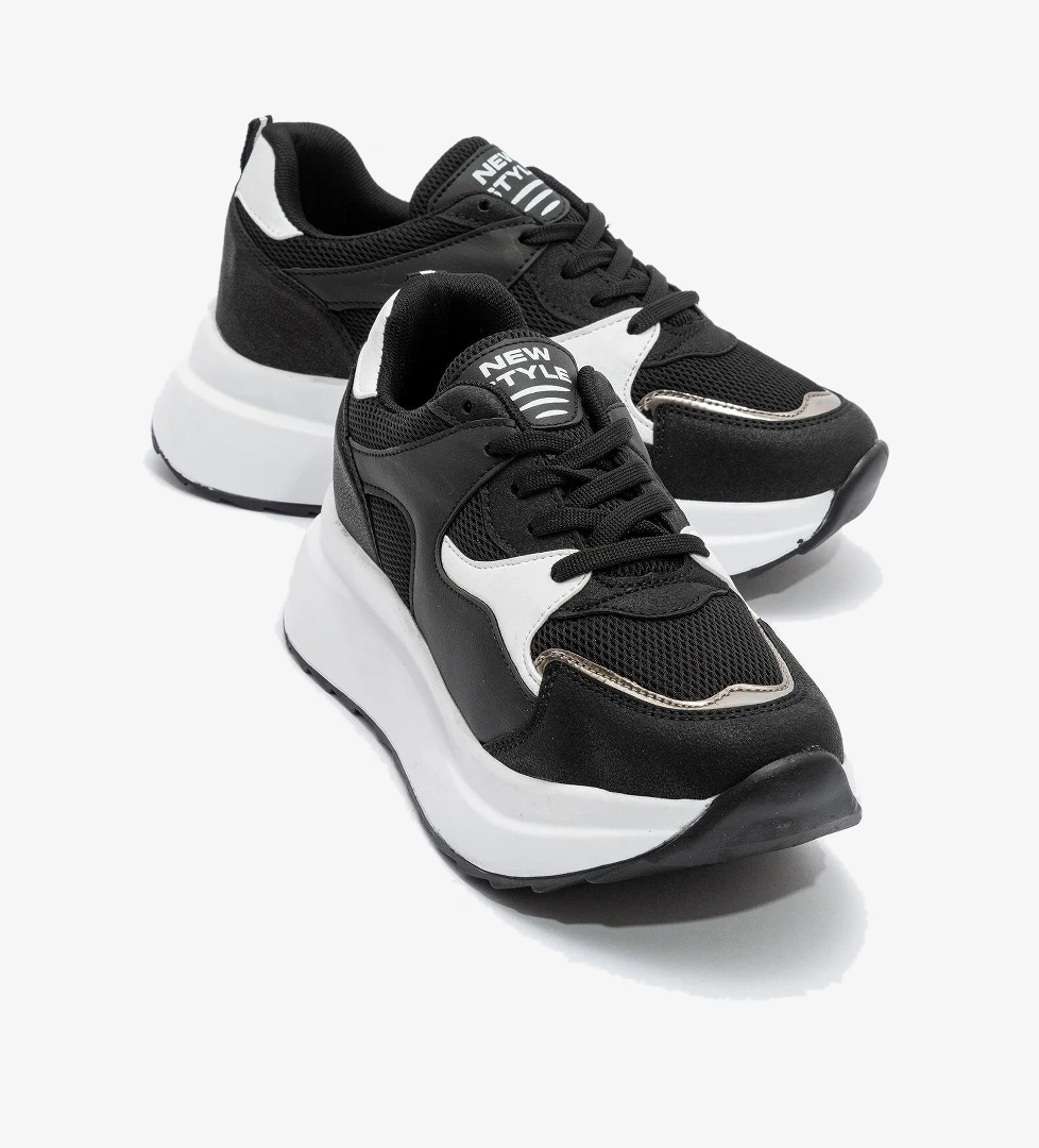 Ccway Bağcıklı Kadın Spor Ayakkabı SİYAH BEYAZ model görseli