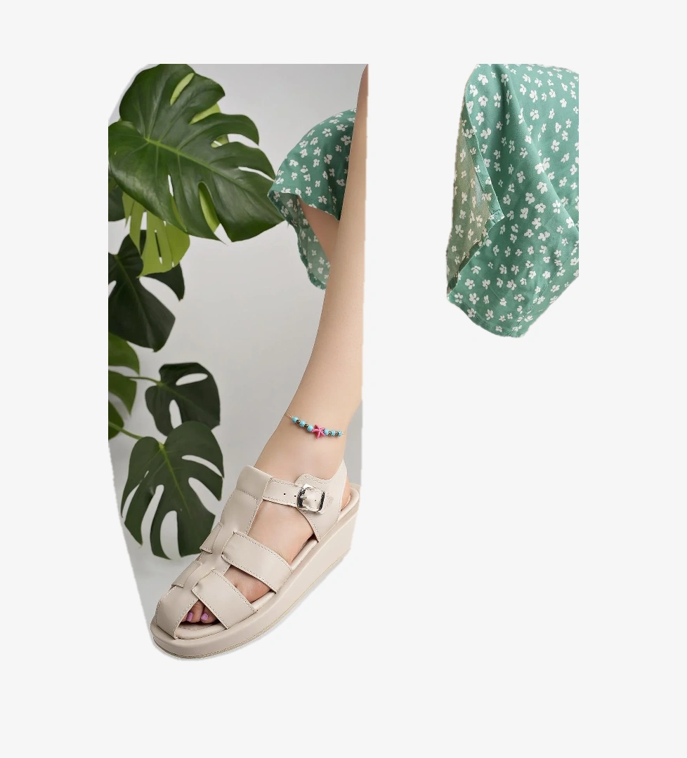 DOSSİ Garantili Dolgu Topuklu Bilekten Bağlamalı Tokalı Kadın Sandalet