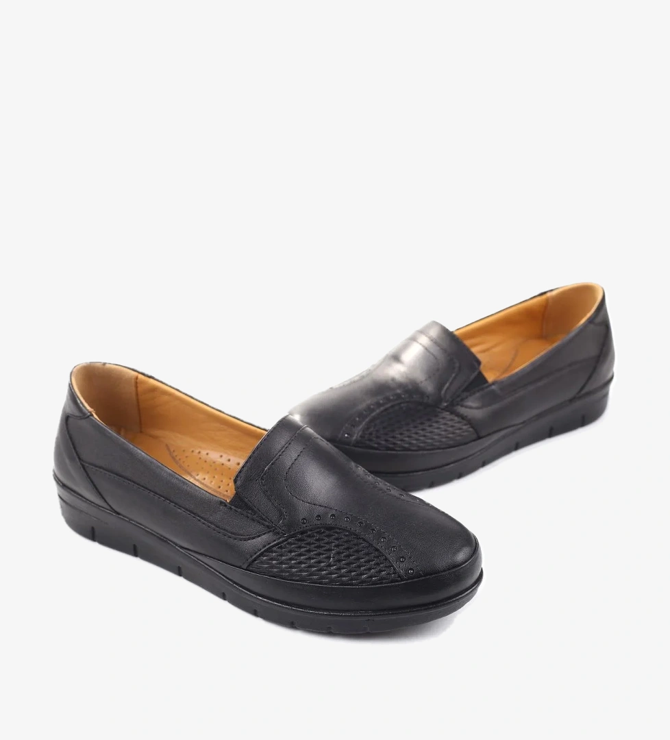 Papuç Sepeti 3774 Kadın Hakiki Deri Ortopedik Ayakkabı model görseli