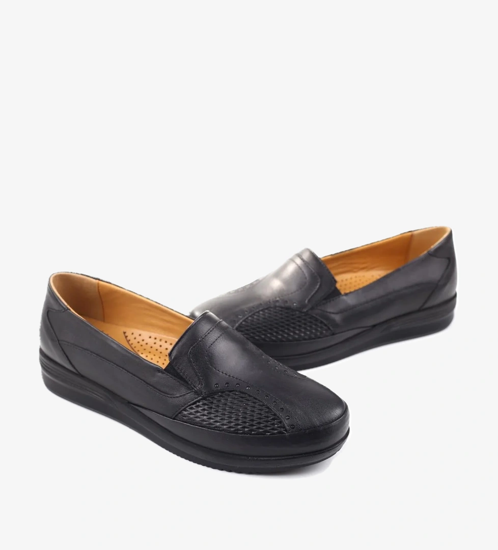 Papuç Sepeti 3775 Kadın Büyük Numara Ortopedik Taban Deri Ayakkabı model görseli