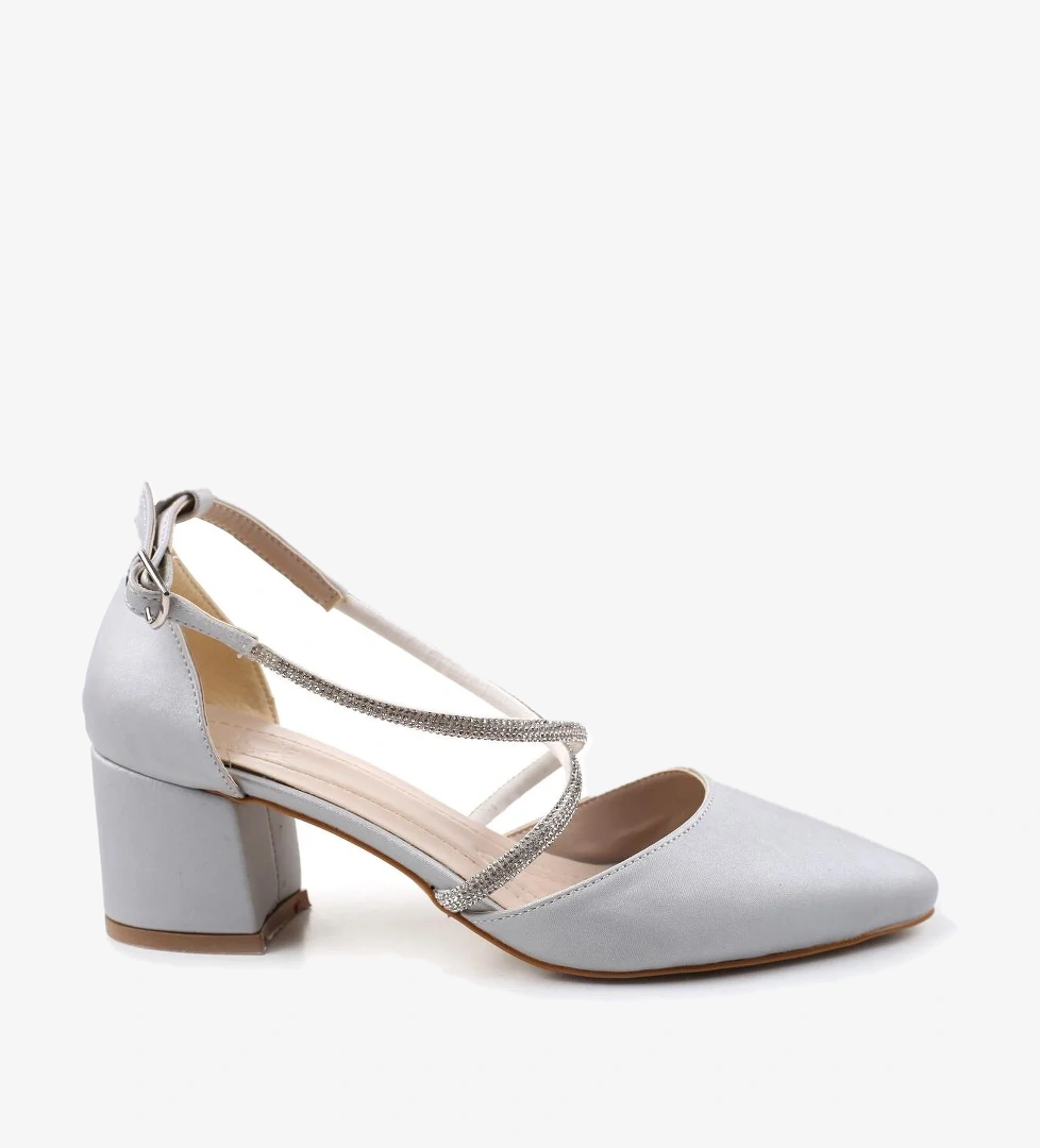 3909 Kadın Taş Detaylı 5,5 Cm Topuklu Saten Ayakkabı