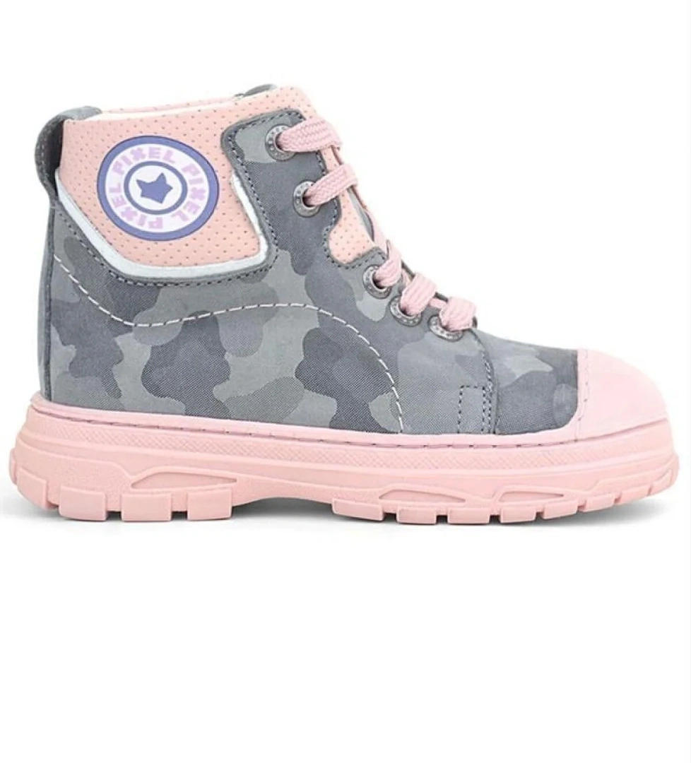 N Trend Hakiki Deri Pixel Gri Pudra Kamuflaj Desenli Kız Çocuk Bot model görseli