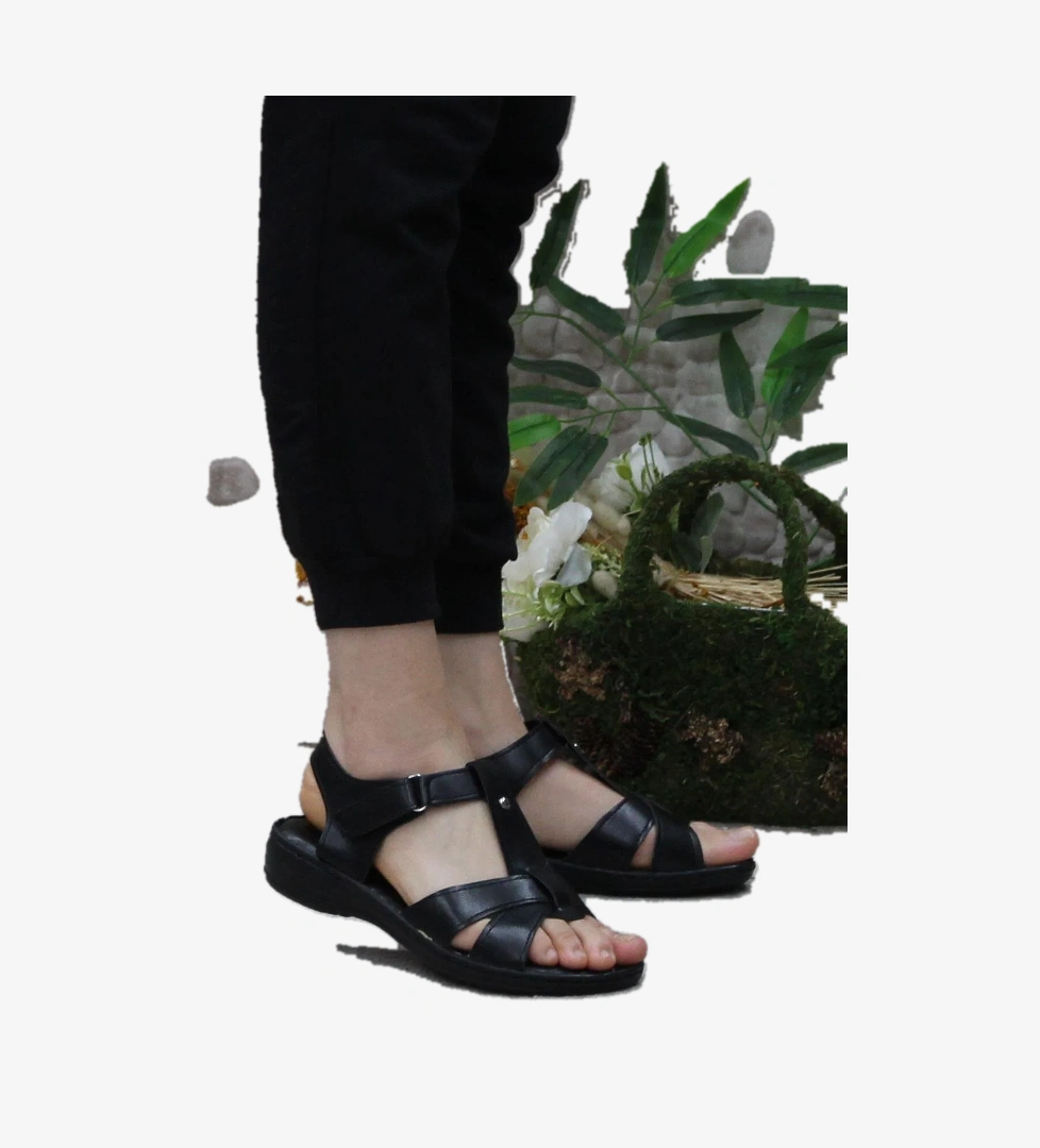 Fort 42050 Com Rahat Esnek Hafif Kadın Sandalet model görseli