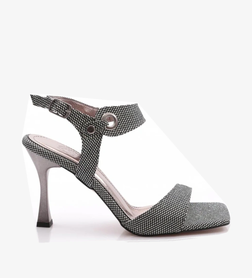 4012 Kadin Düz Burun Topuklu Ayakkabi