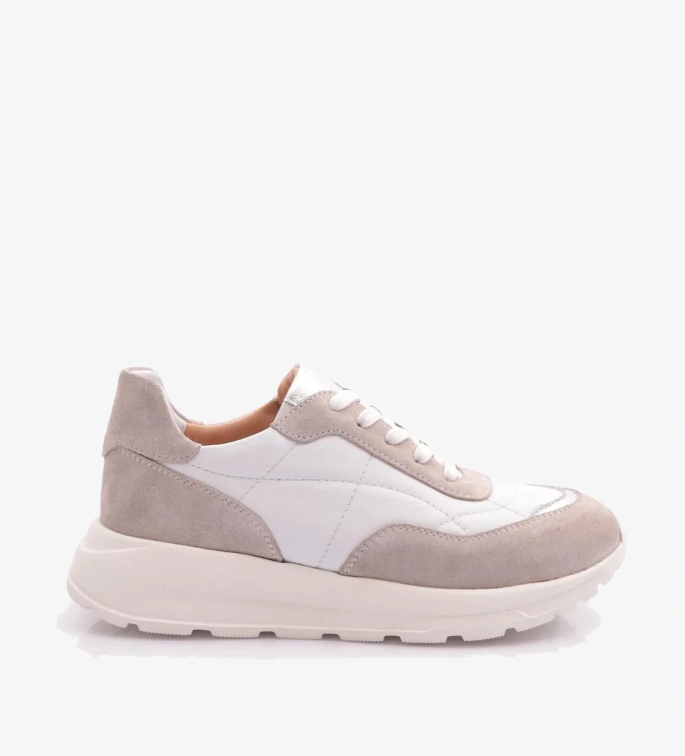 Dgn 460e Kadin Spor Ayakkabi model görseli