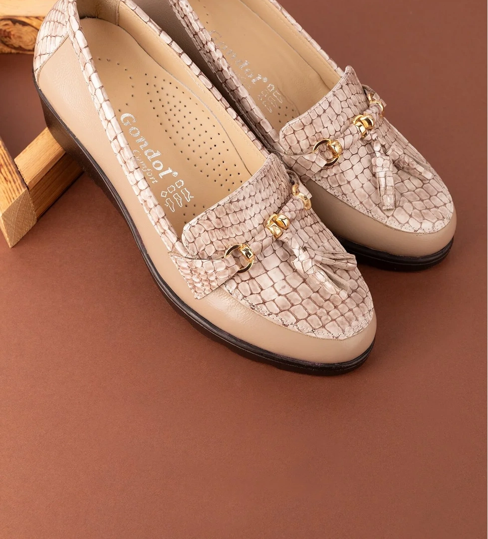 Gondol Kadın Hakiki Deri Dolgu Topuk Rahat Şık Anne Ayakkabısı ell.6821