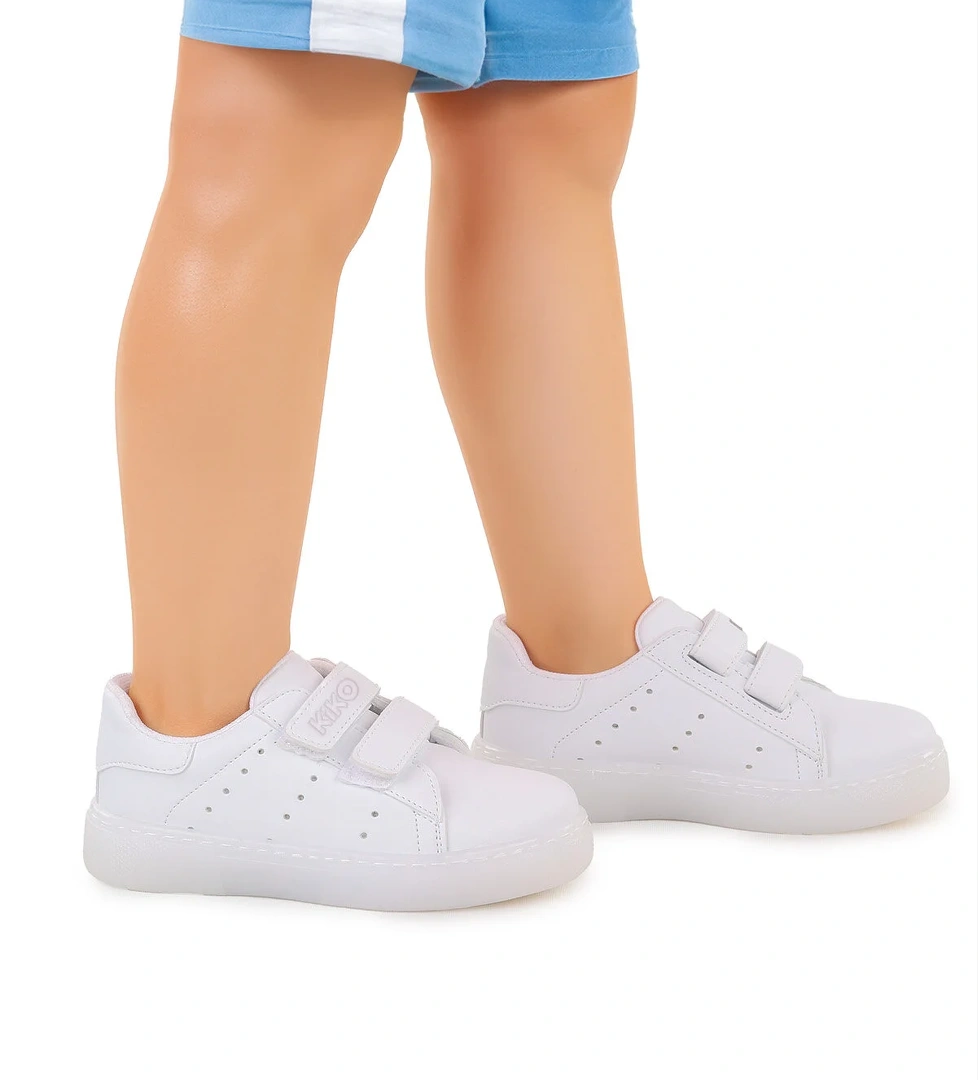 Royzo Cırtlı Işıklı Erkek Çocuk Spor Ayakkabı Beyaz - Görsel 1