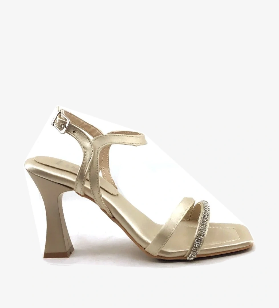 Ayakkabımood 140 Lp 8,5 Cm Ten Saten Taşlı Kadın Topuklu Ayakkabı model görseli