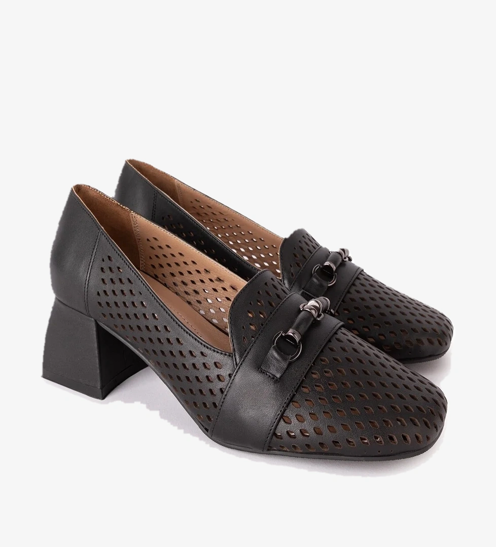 Gondol Kadın Hakiki Deri Lazer Delikli Topuklu Ayakkabı ast.7480