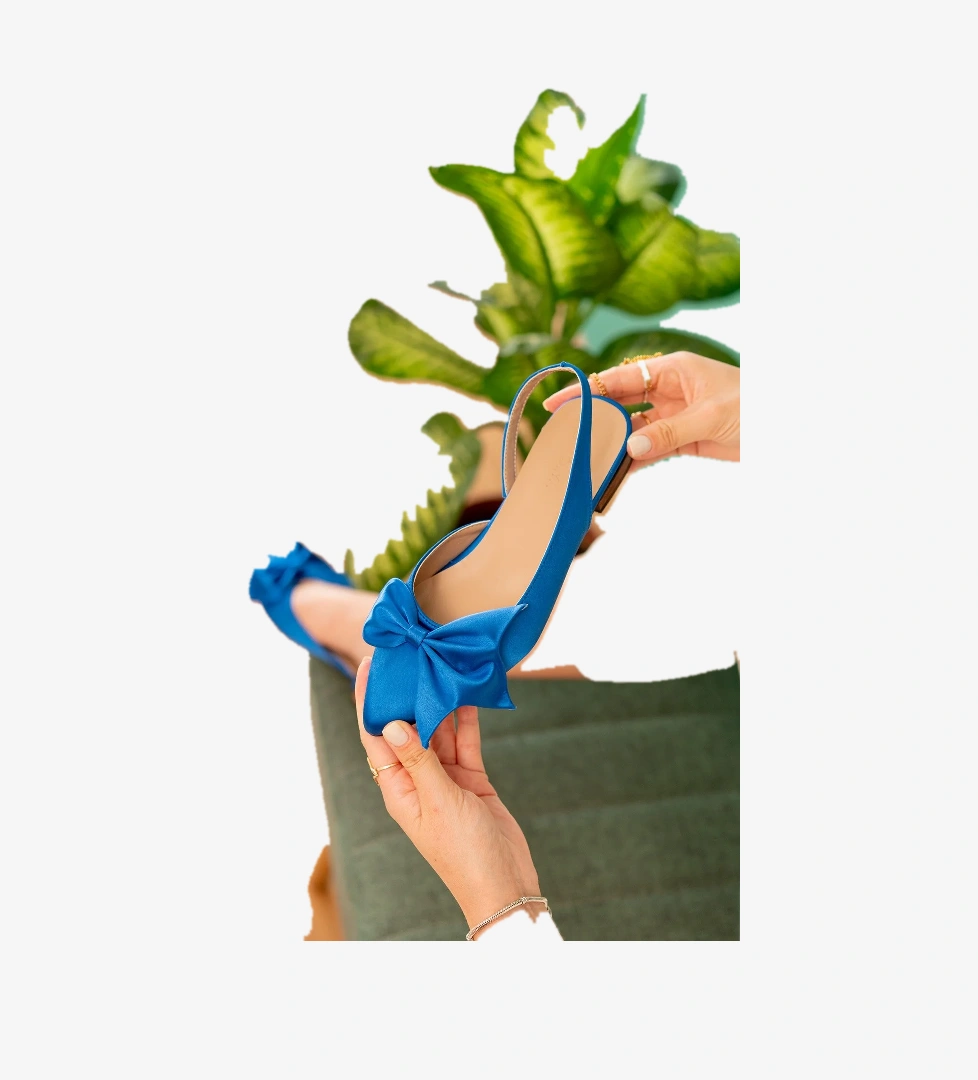 Vina Saks Fiyonklu Saten (2 cm Topuklu) Bilekten Bantlı Sivri Burun Günlük Babet