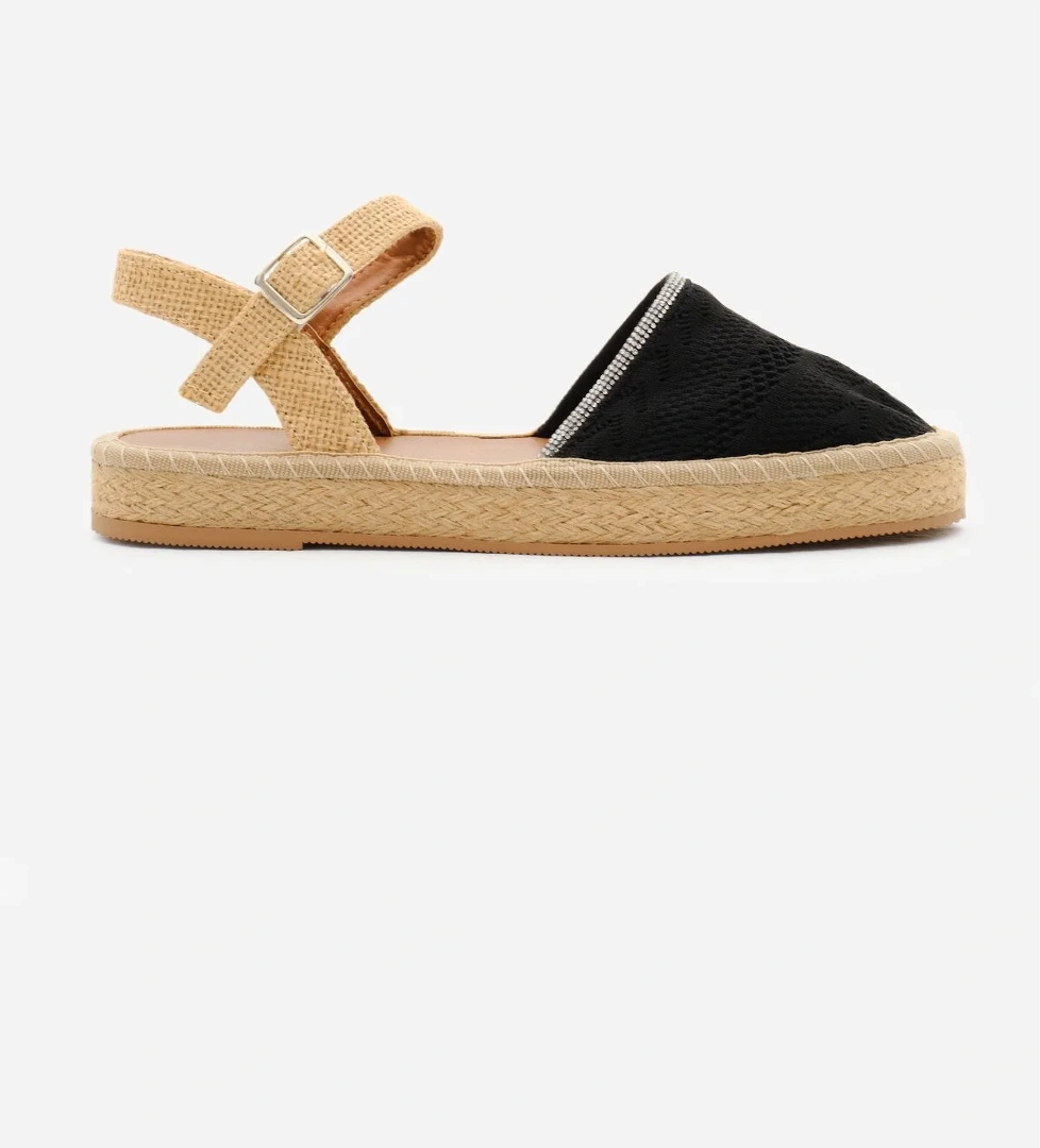 Kadın Siyah Önü Kapalı Bilekten Bağlamaı Hasır Triko Sandalet