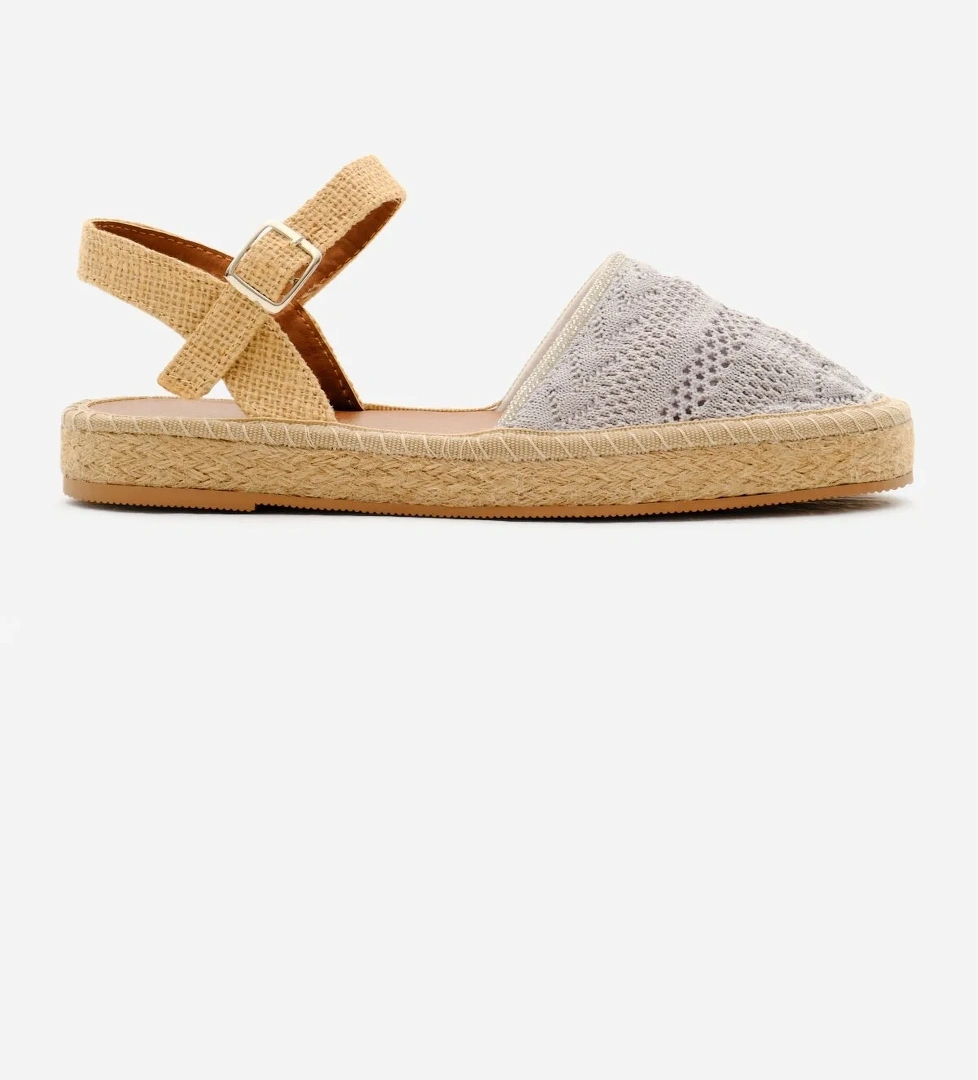 Kadın Gri Önü Kapalı Bilekten Bağlamaı Hasır Triko Sandalet