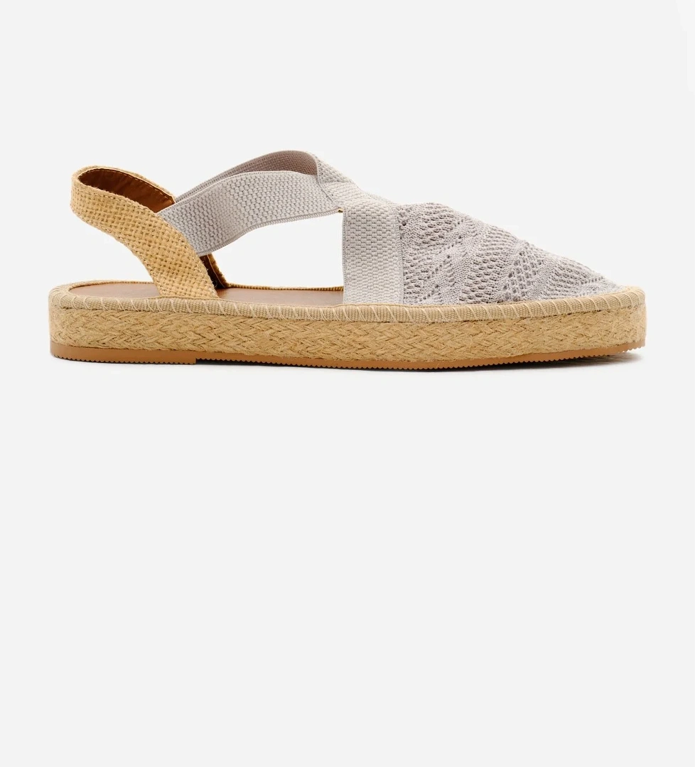 Kadın Gri Önü Kapalı Çapraz Şeritli Hasır Hasır Triko Sandalet