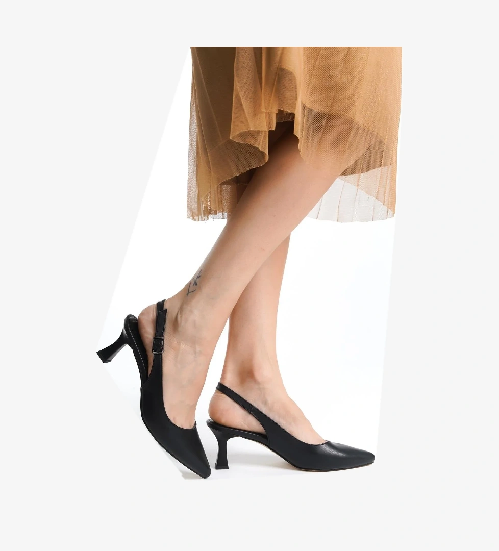 Kas Siyah Mat Stiletto Arkası Açık Kadeh Topuklu Ayakkabı