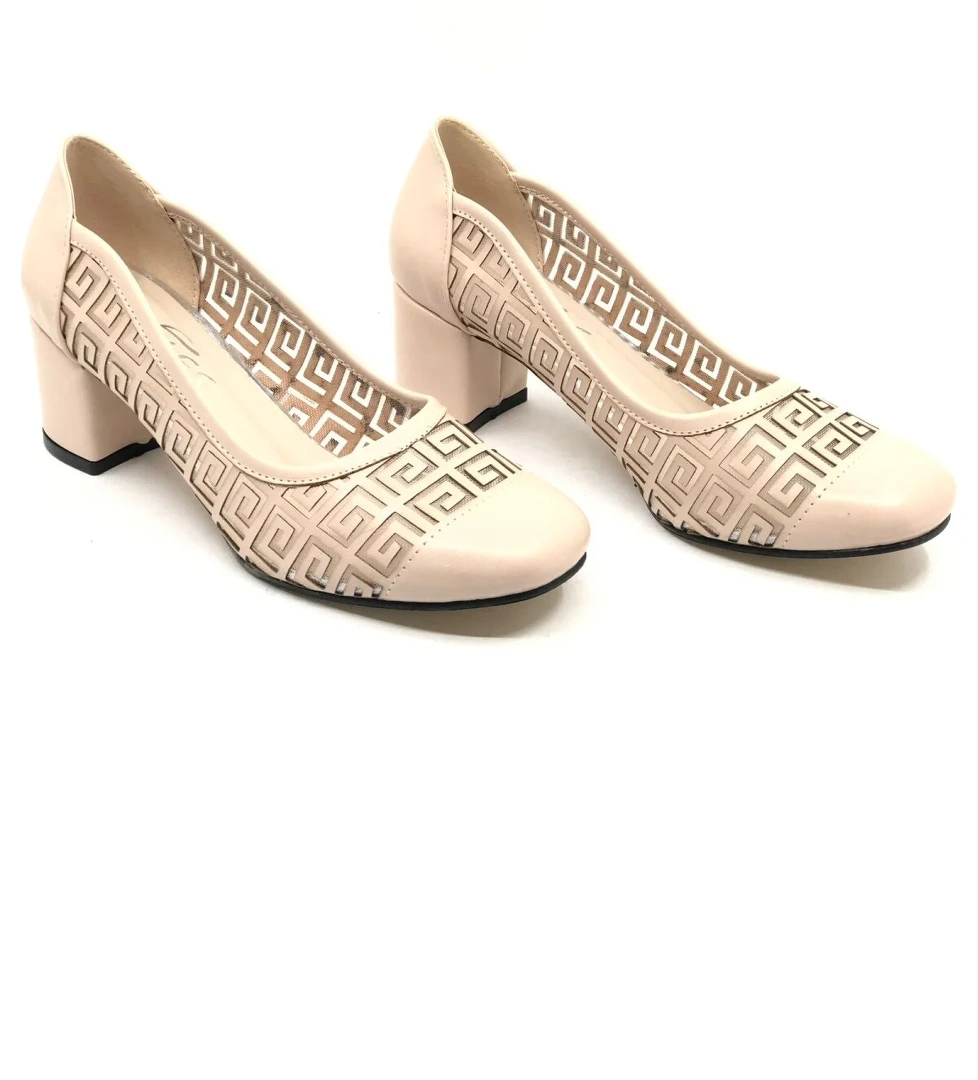 Feles Lazer Detaylı Kadın Klasik Topuklu Ayakkabı model görseli