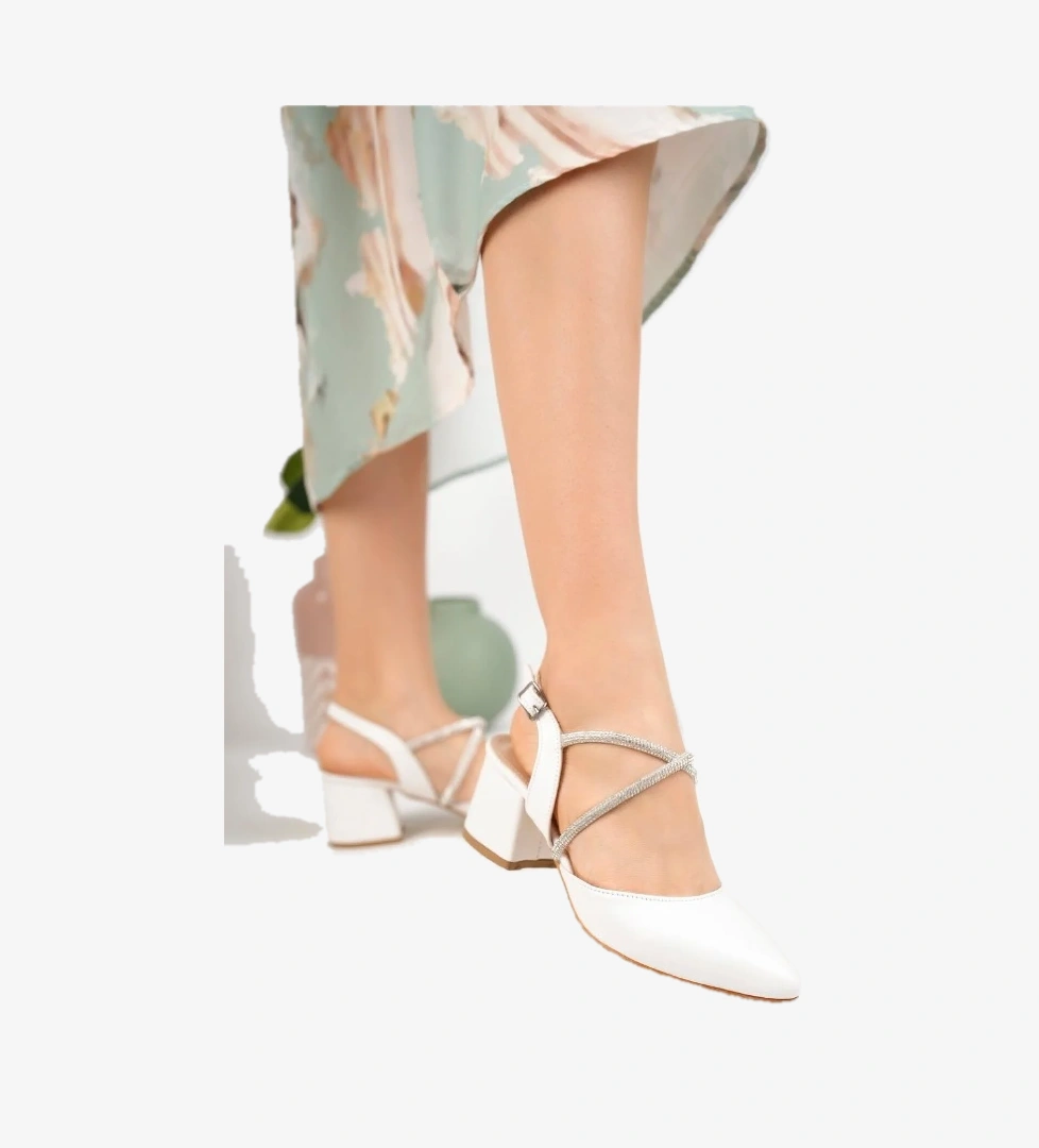 Çapraz Şerit Taş Detaylı Klasik Topuklu Kadın Ayakkabı