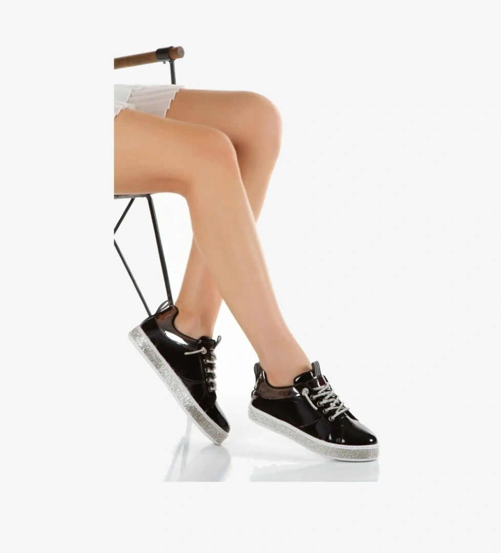 Tabanı Taş Şeritli Taşlı Bağcık Kadın Spor Ayakkabı