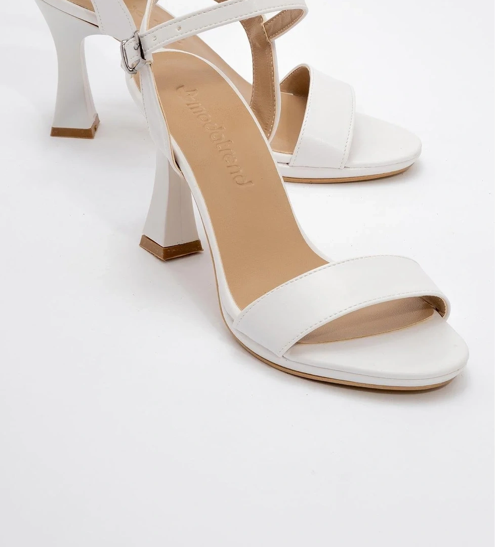 Kadın Tek Bantlı Topuklu Sandalet BEYAZ CİLT