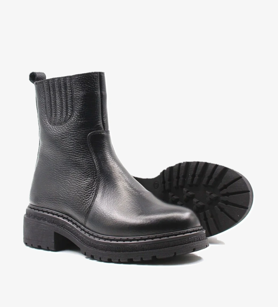 Fast Step Hakiki Deri Kürklü Kadın Kalın Taban Bot 257kza624 model görseli