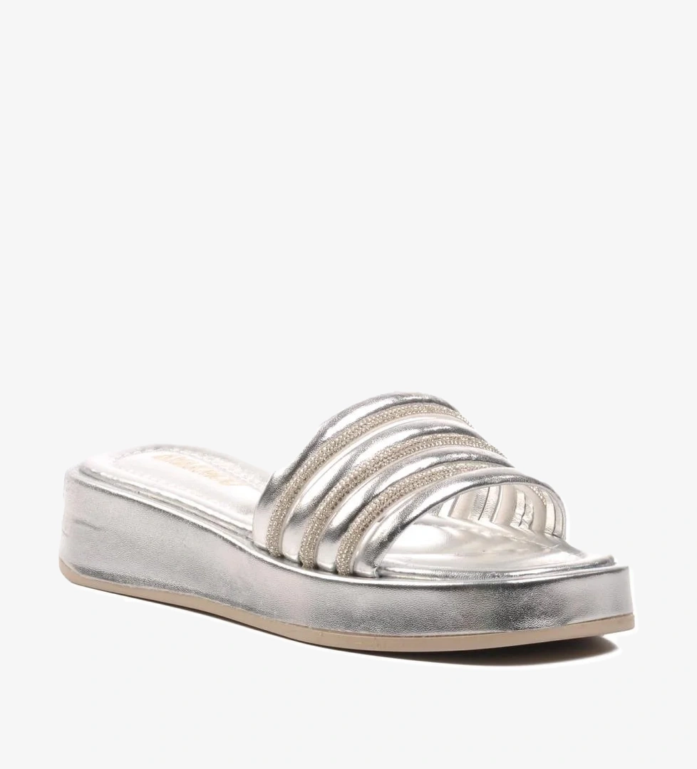 0902 Gümüş Rugan Kadın Terlik