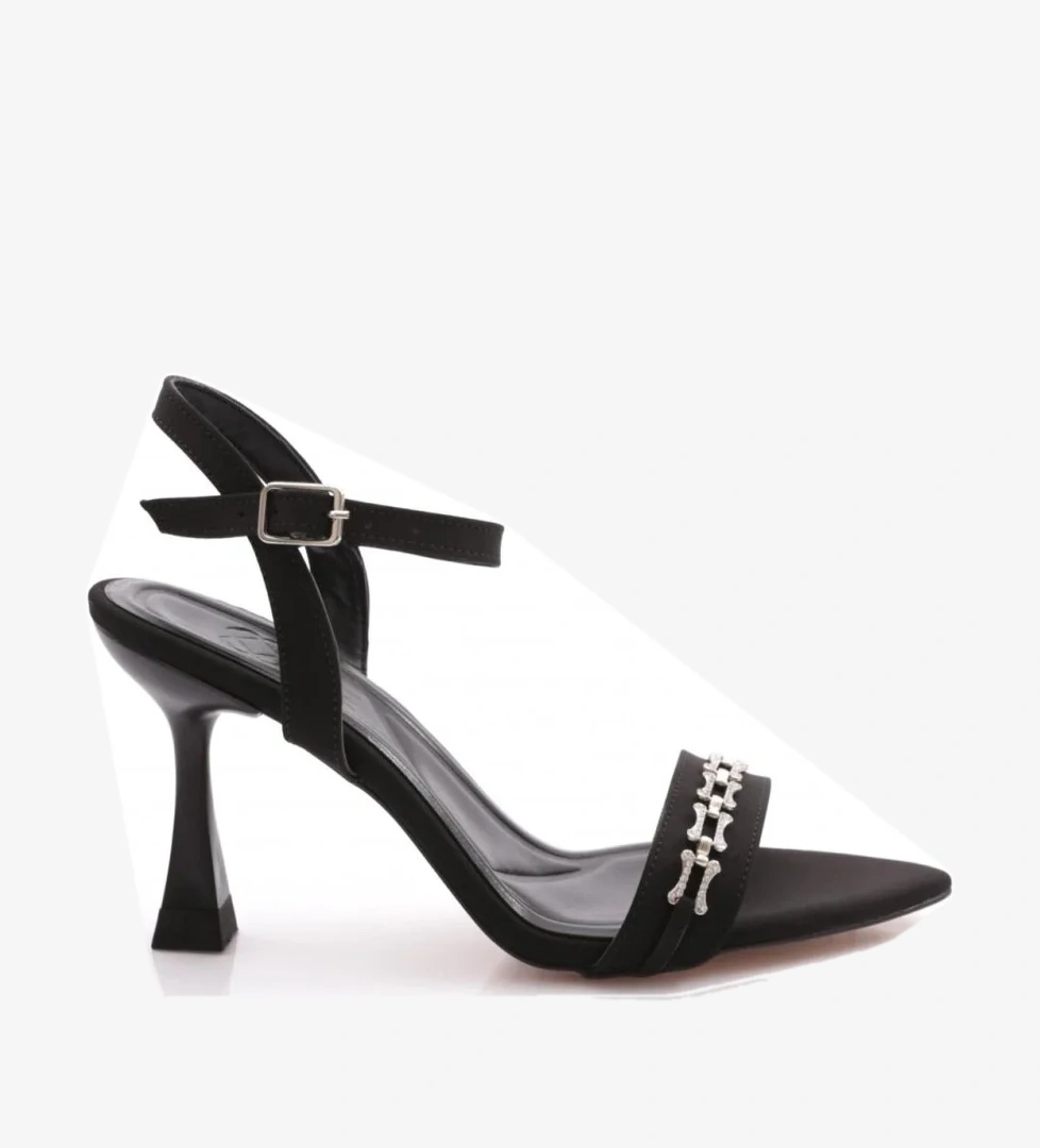 Dgn Pm161-k103 Kadin Zincir Detayli Topuklu Ayakkabi model görseli