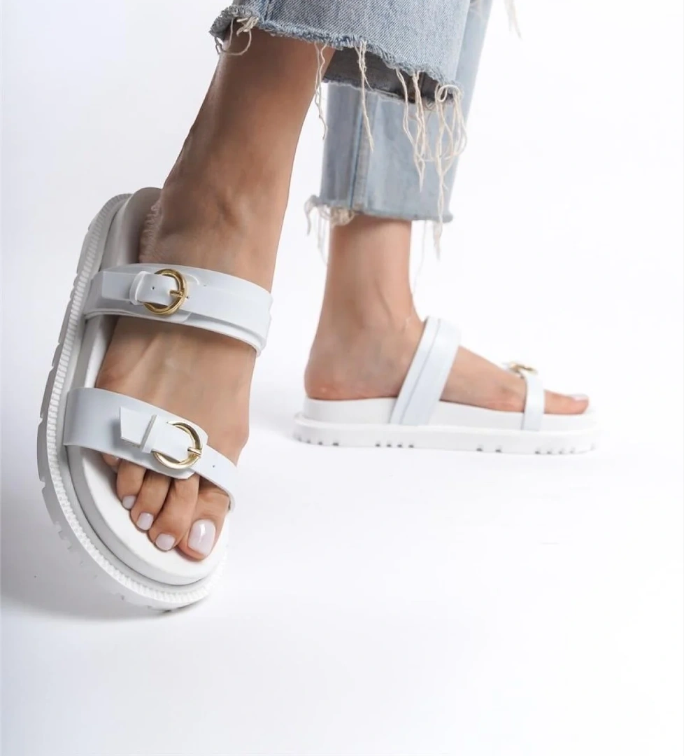 Çift Bantlı Tokalı Kadın Terlik BEYAZ