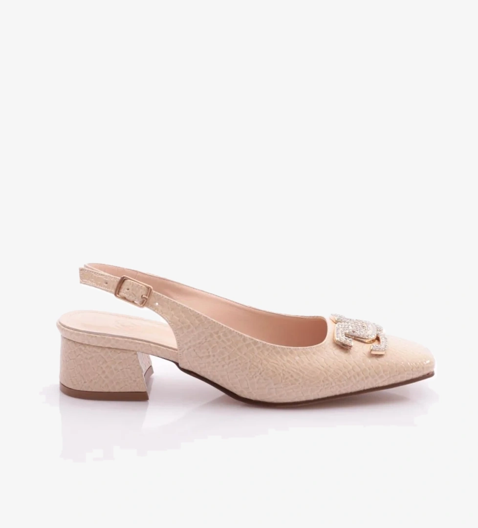 Dgn K39 Kadin Arkadan Bağlamali Tokali Topuklu Ayakkabi model görseli