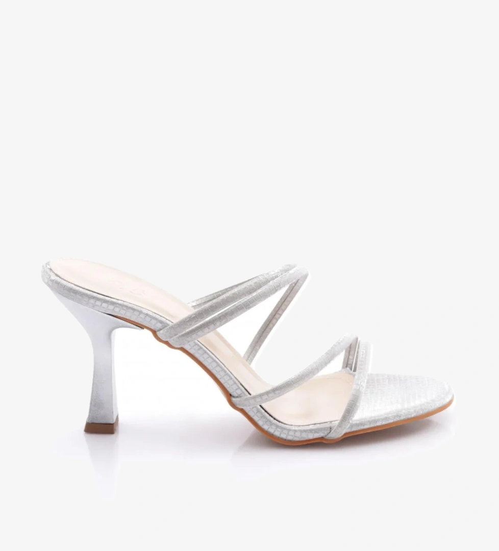 915 Kadin Şeritli Topuklu Terlik