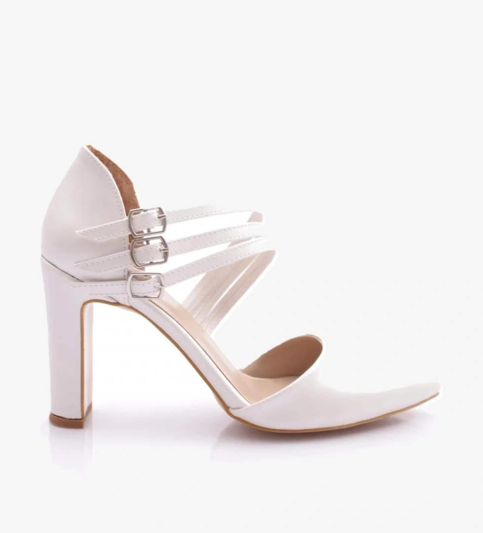 Dgn 318 Kadin Kalin Topuklu Bileği Kemerli Ayakkabi model görseli