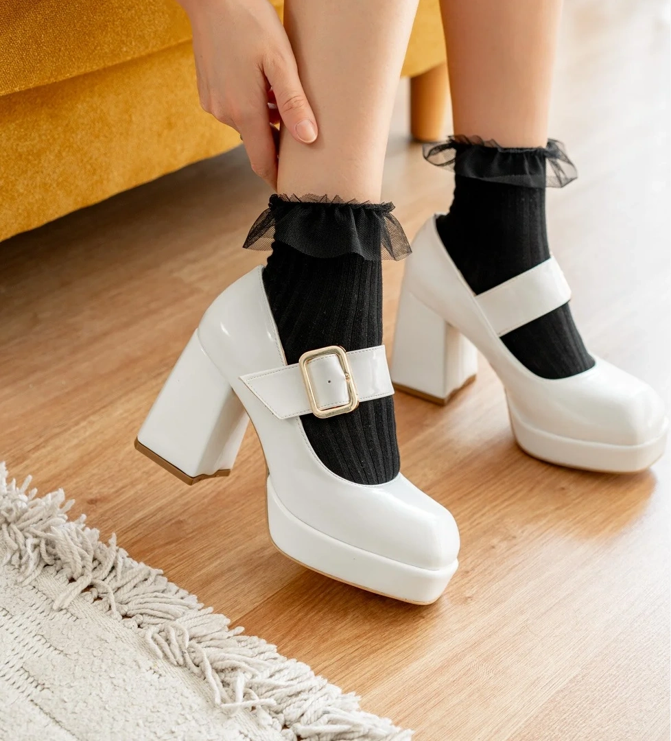 Tasia Beyaz Rugan ( 9 cm Topuklu) Çift Tokalı Platformlu Topuklu Ayakkabı