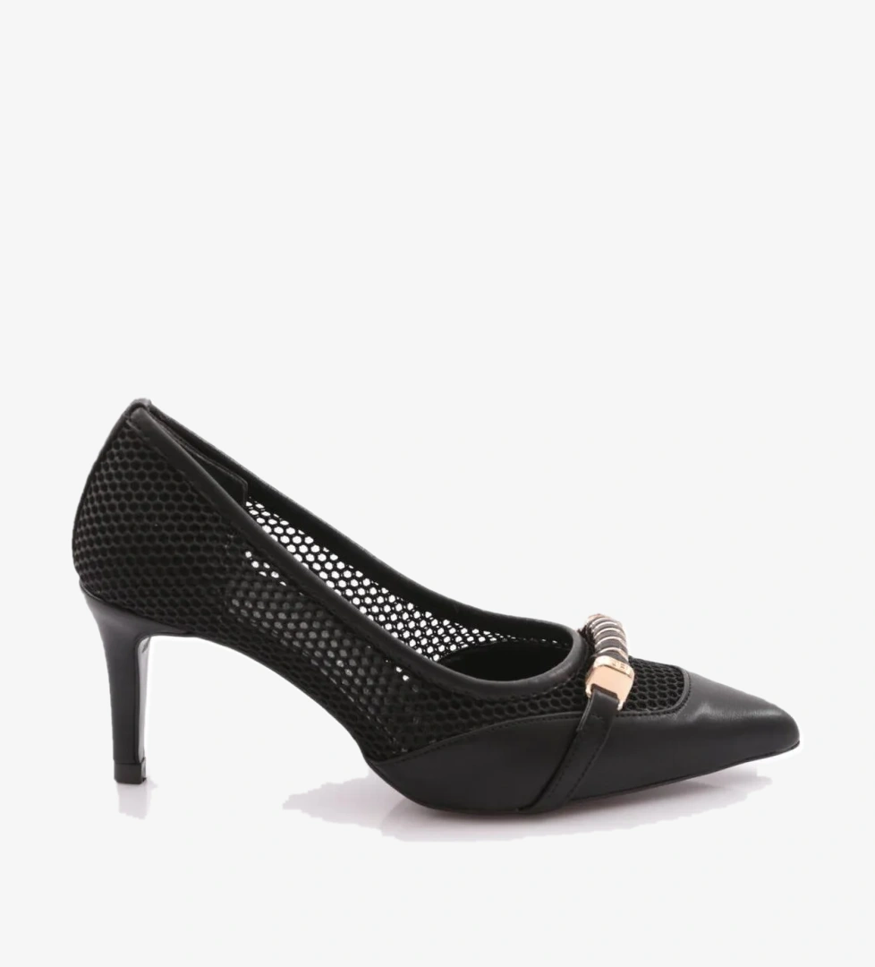 1430 Yanlari Delikli Topuklu Ayakkabi