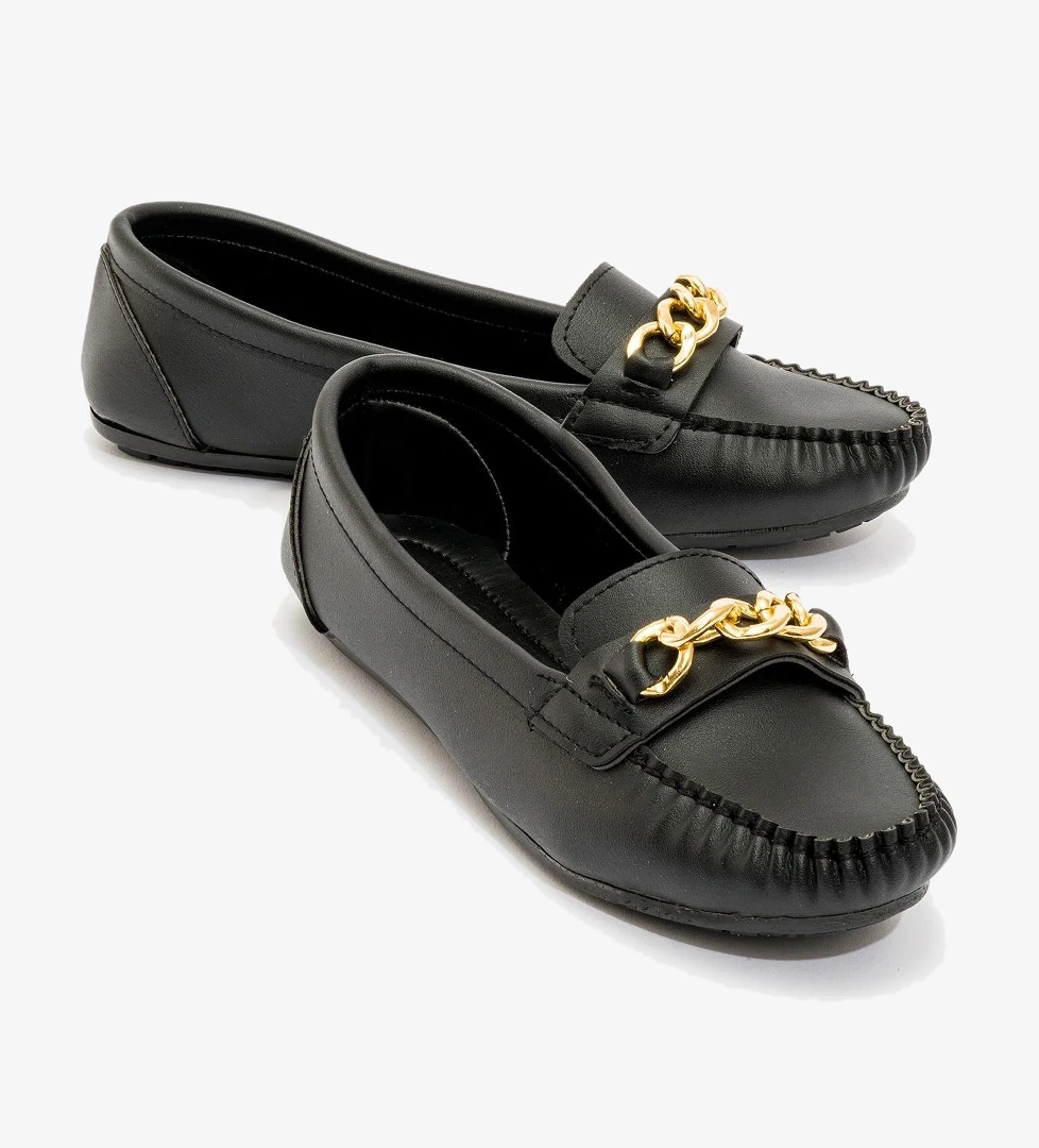 Ccway Kadın Zincir Tokalı Babet Si̇yah Bej Ci̇lt model görseli