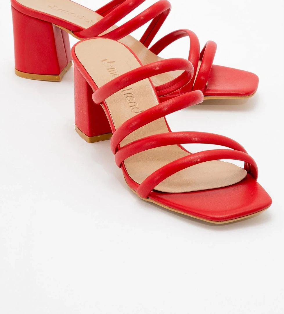 Kadın Küt Burunlu KIRMIZI CİLT