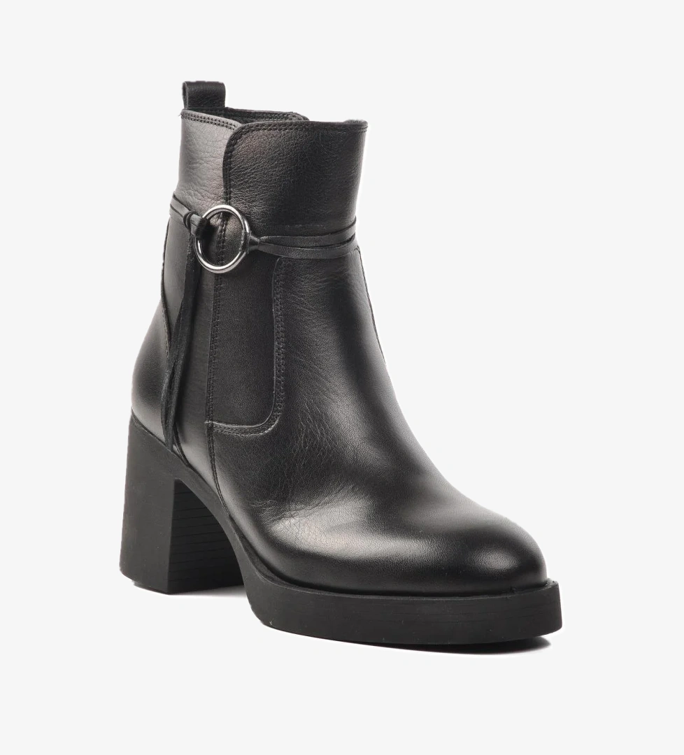 9895 Siyah İçi Polarlı Hakiki Deri Kadın Bot