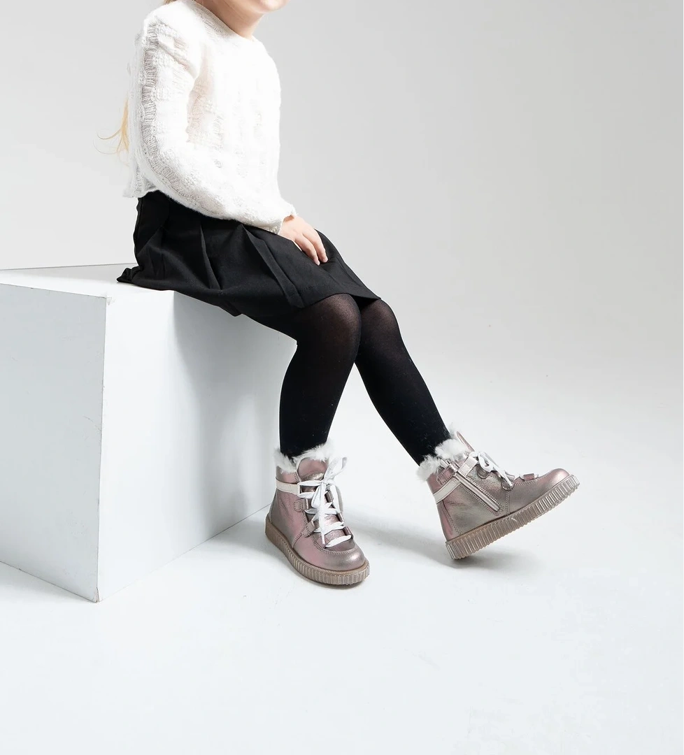 Mnpc Kız Çocuk Vizon Simli Hakiki Deri Anatomik Günlük Bot model görseli