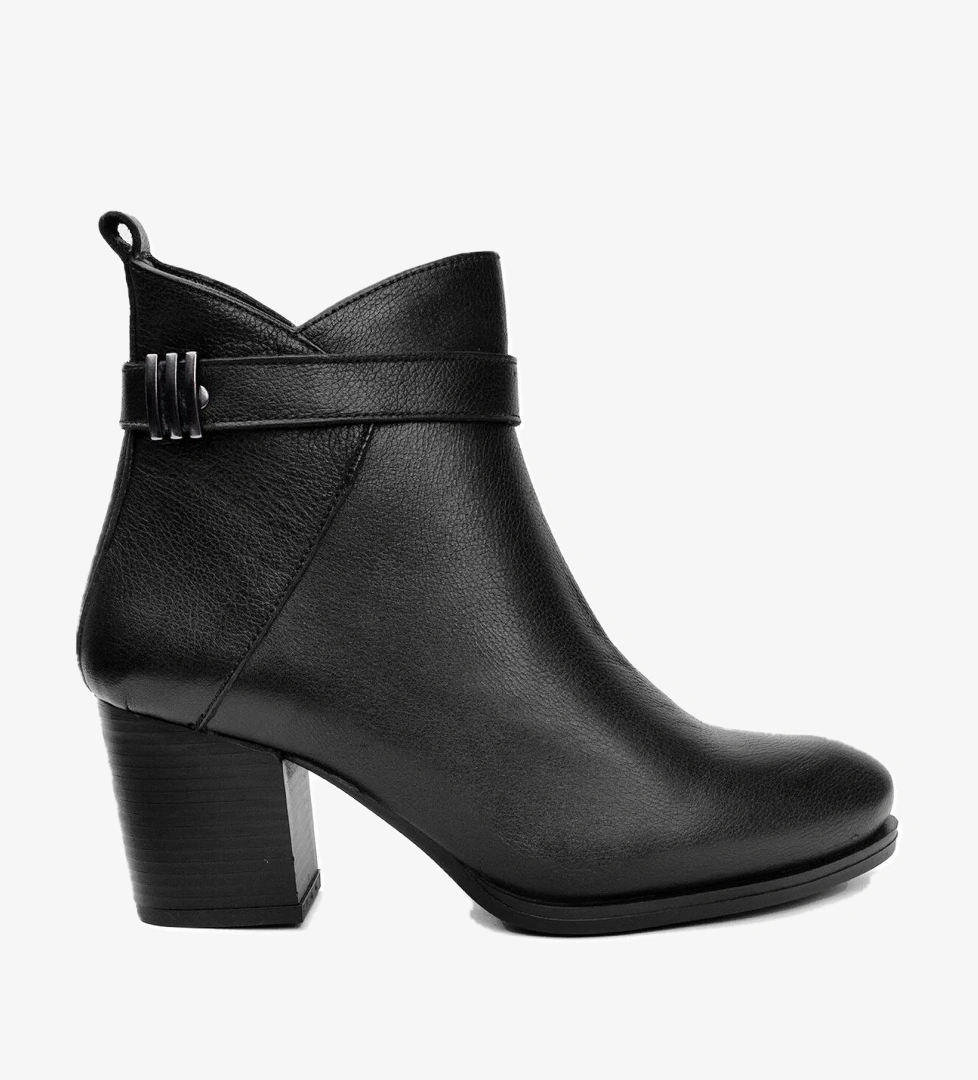 Ayakkabı Fuarı Elit SRK86608-1 Kadın Hakiki Deri Topuklu Bot Siyah model görseli