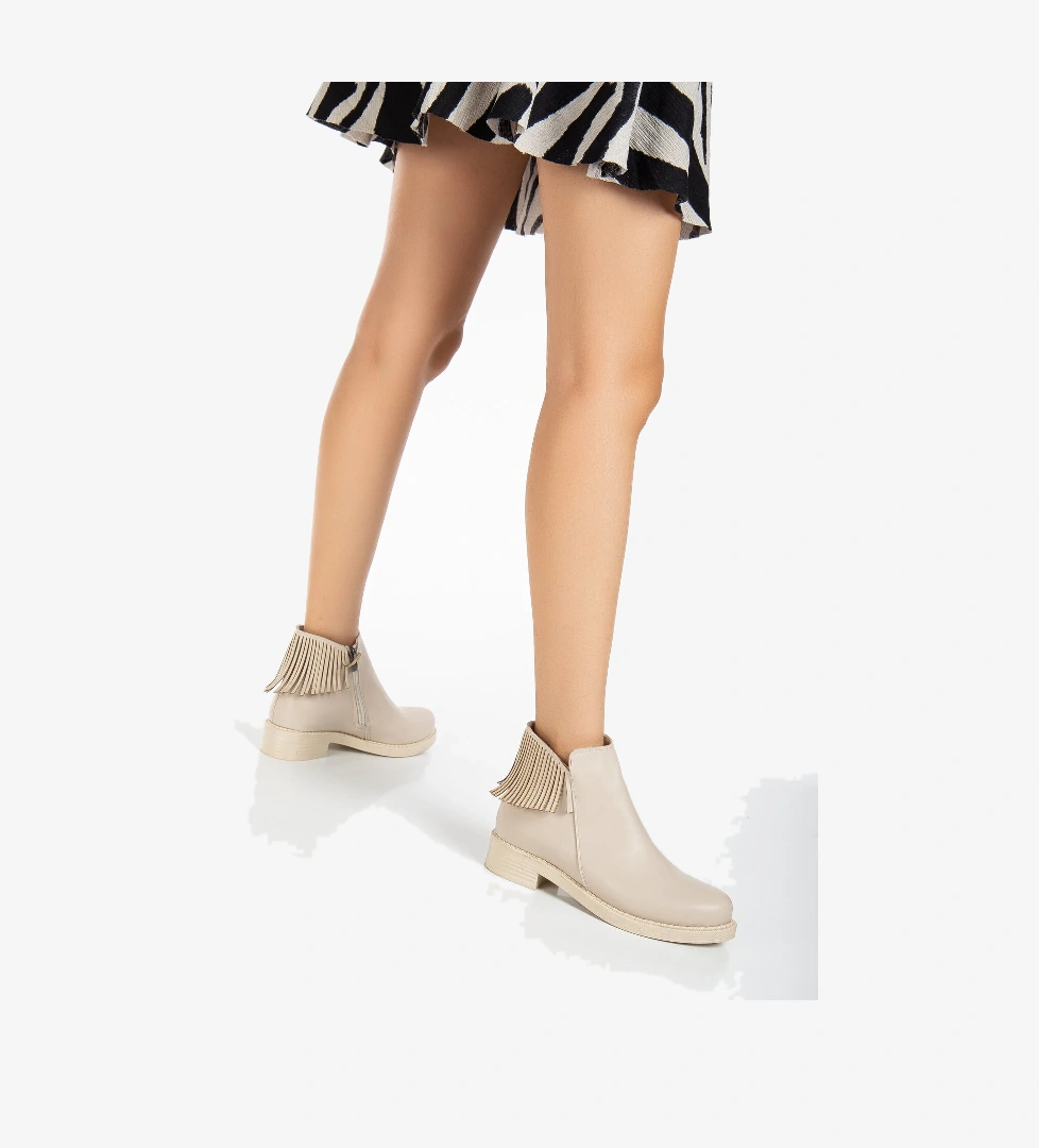 Kadın Ten Cilt Termo Taban Püskül Detaylı Fermuarlı Kısa Topuklu Bot